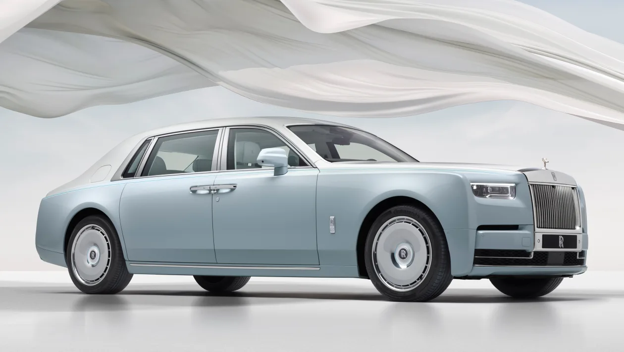 Noul Rolls-Royce Phantom Scintilla