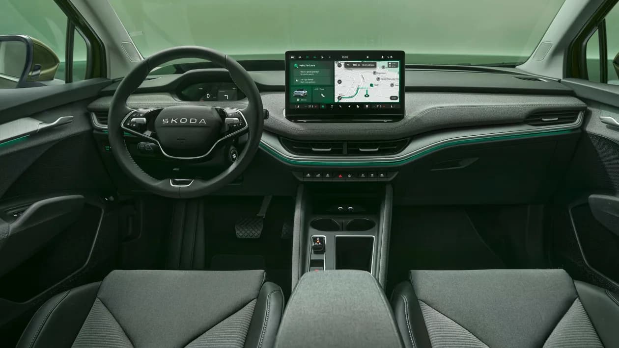 Noul Skoda Enyaq facelift 2025 aduce designul Elroq și tehnologie îmbunătățită