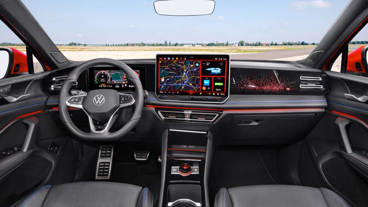 Volkswagen Tiguan 2024 debutează cu opțiune PHEV care oferă o autonomie de până la 100 km