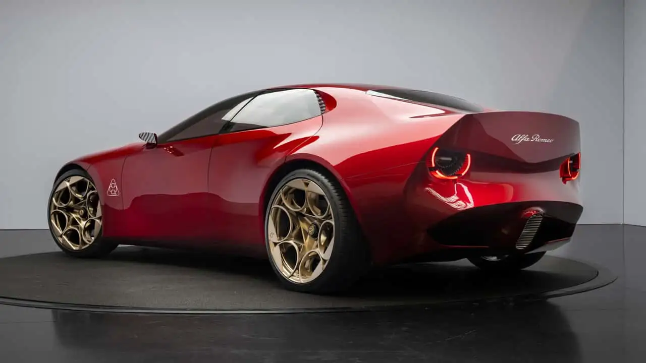 Alfa Romeo Cuorerosso: conceptul 2+2 cu V6 și direcție pentru viitor