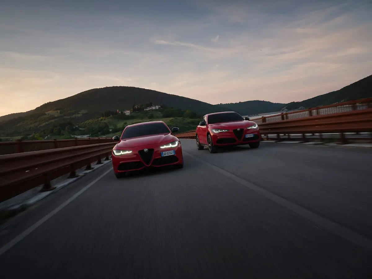 Alfa Romeo păstrează Giulia și Stelvio până în 2027 și aduce actualizări discrete