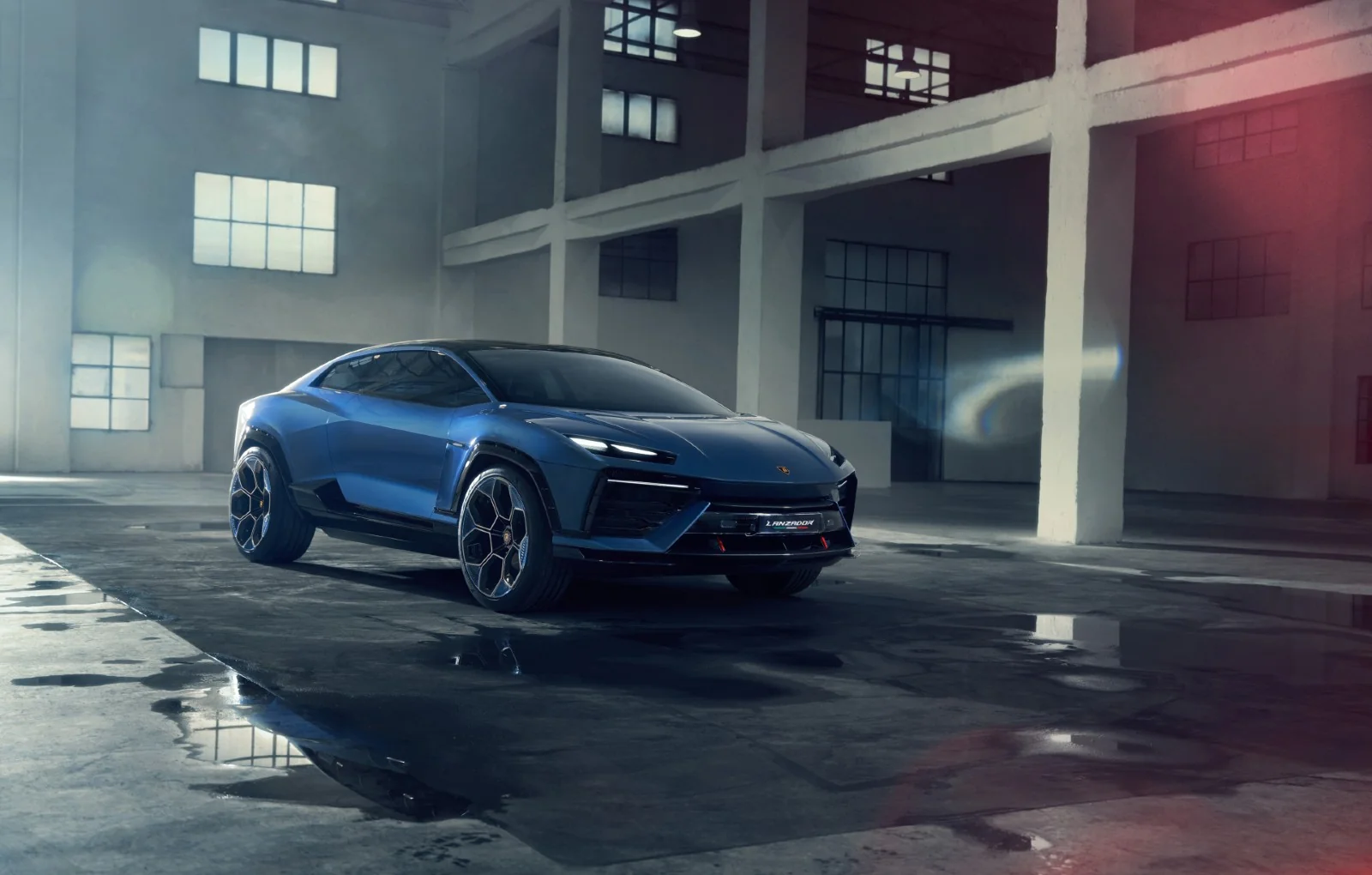 Amânarea lansării primului model Lamborghini electric, o decizie corectă?