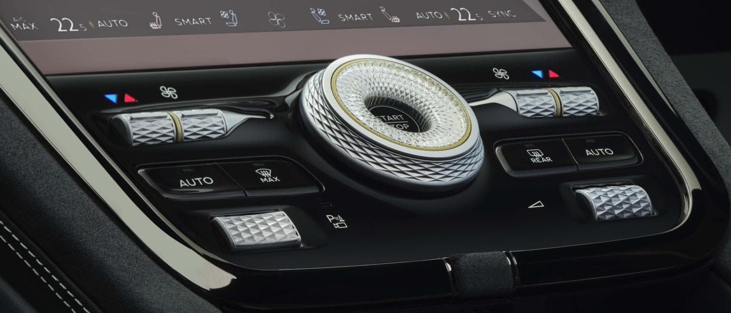Bentley Torcal își adaptează lumina, clima și sunetul printr-un singur selector