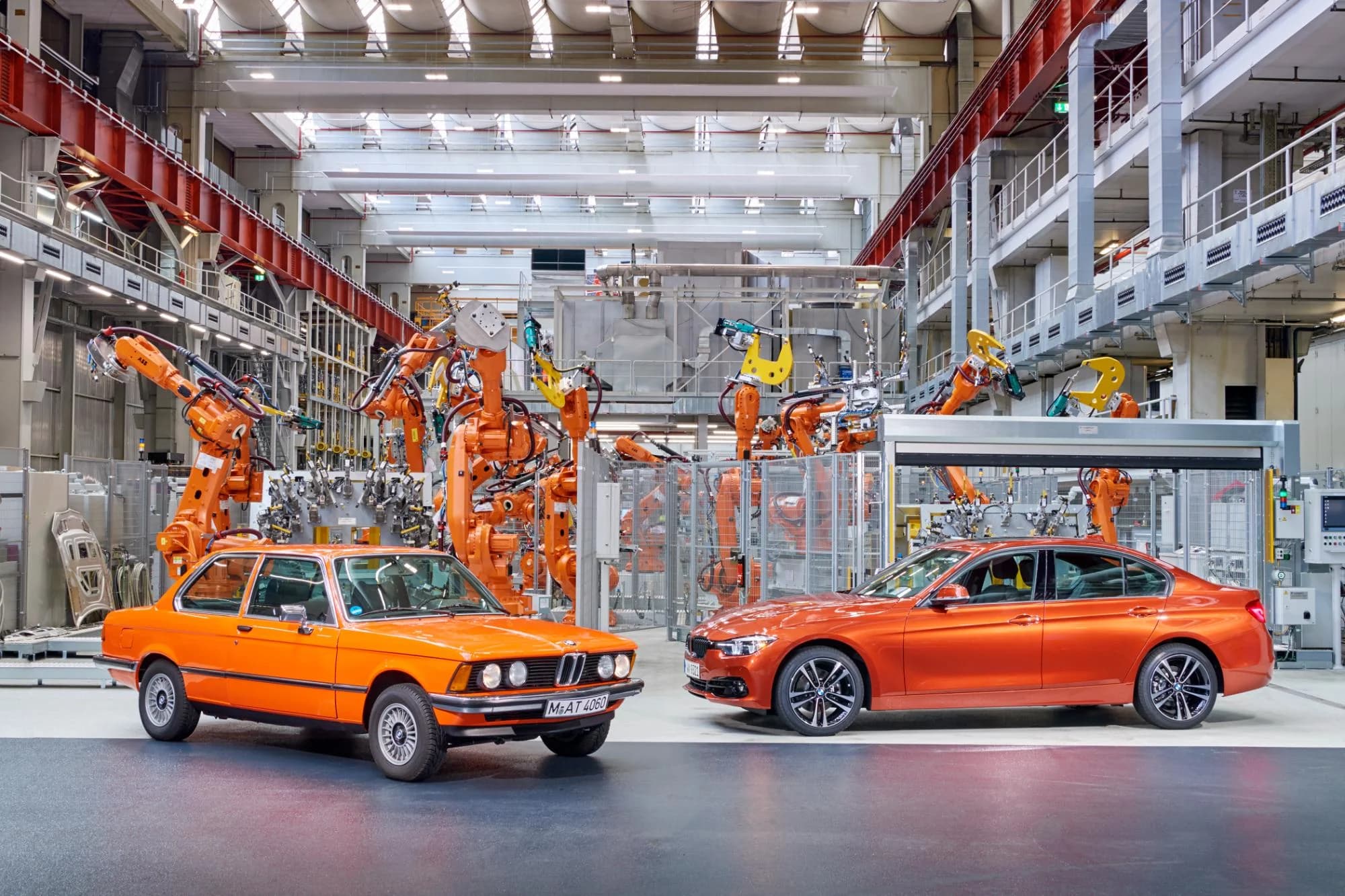 BMW sărbătorește 50 de ani de producție a Seriei 3