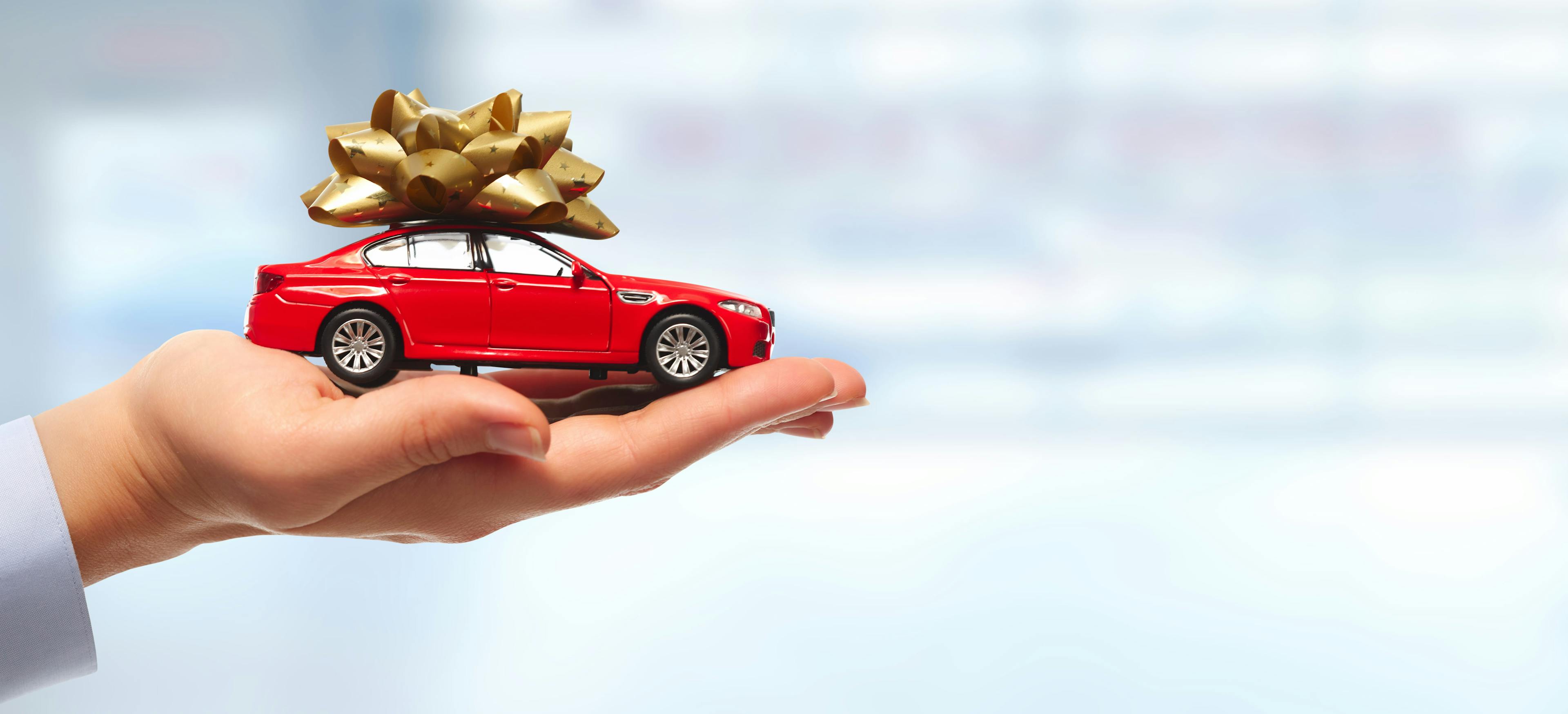 Mașini noi și ieftine pe care să ți le faci cadou de Crăciun