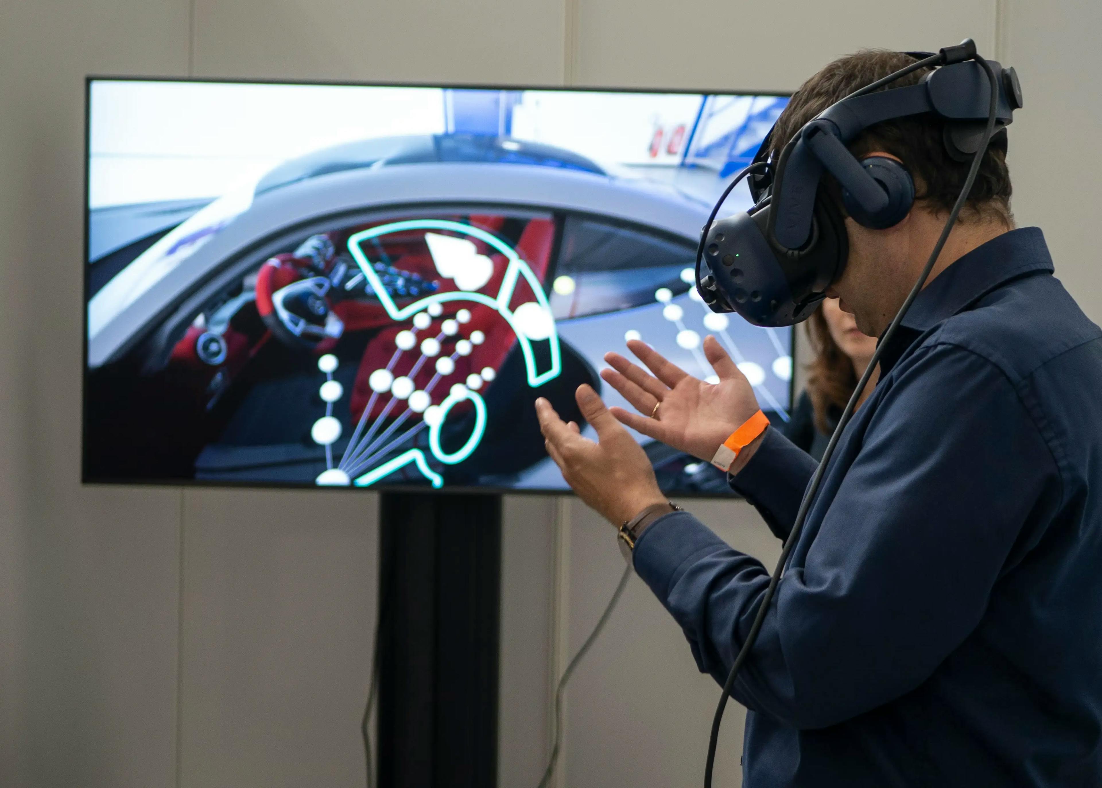 Va schimba realitatea virtuală industria auto?