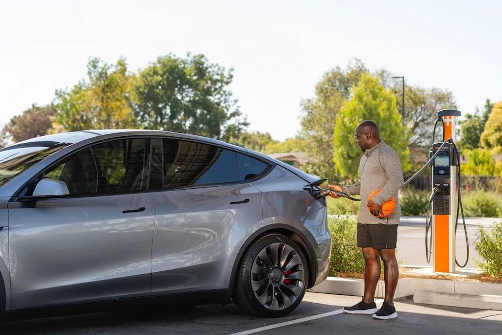 ChargePoint: cererea de încărcare pentru mașini electrice crește mai repede decât infrastructura