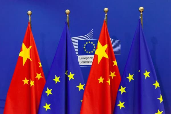 UE și China discută limitarea cu până la 50% a exporturilor de mașini hibride