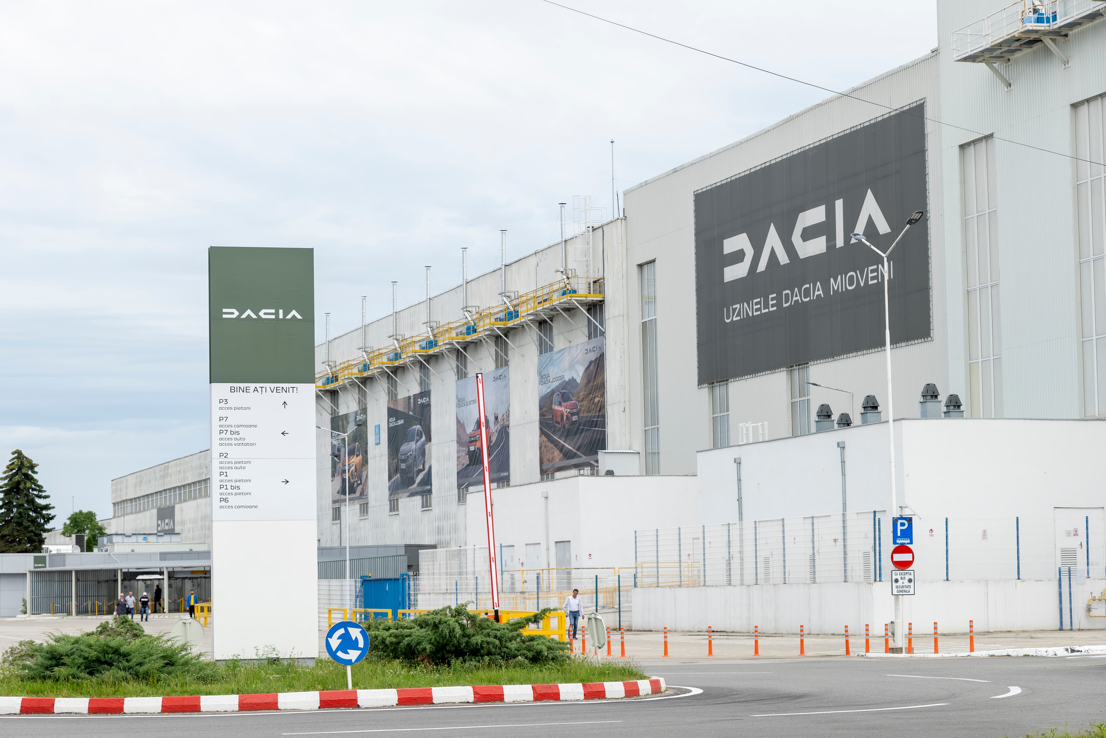 Energie verde pentru producția de automobile: Dacia lansează un proiect fotovoltaic la Mioveni
