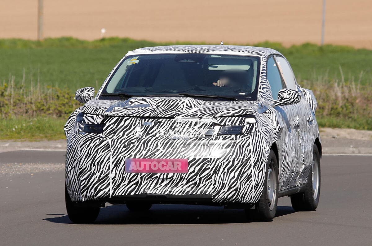 Dezvăluiri exclusive cu al doilea model electric Dacia în imagini noi