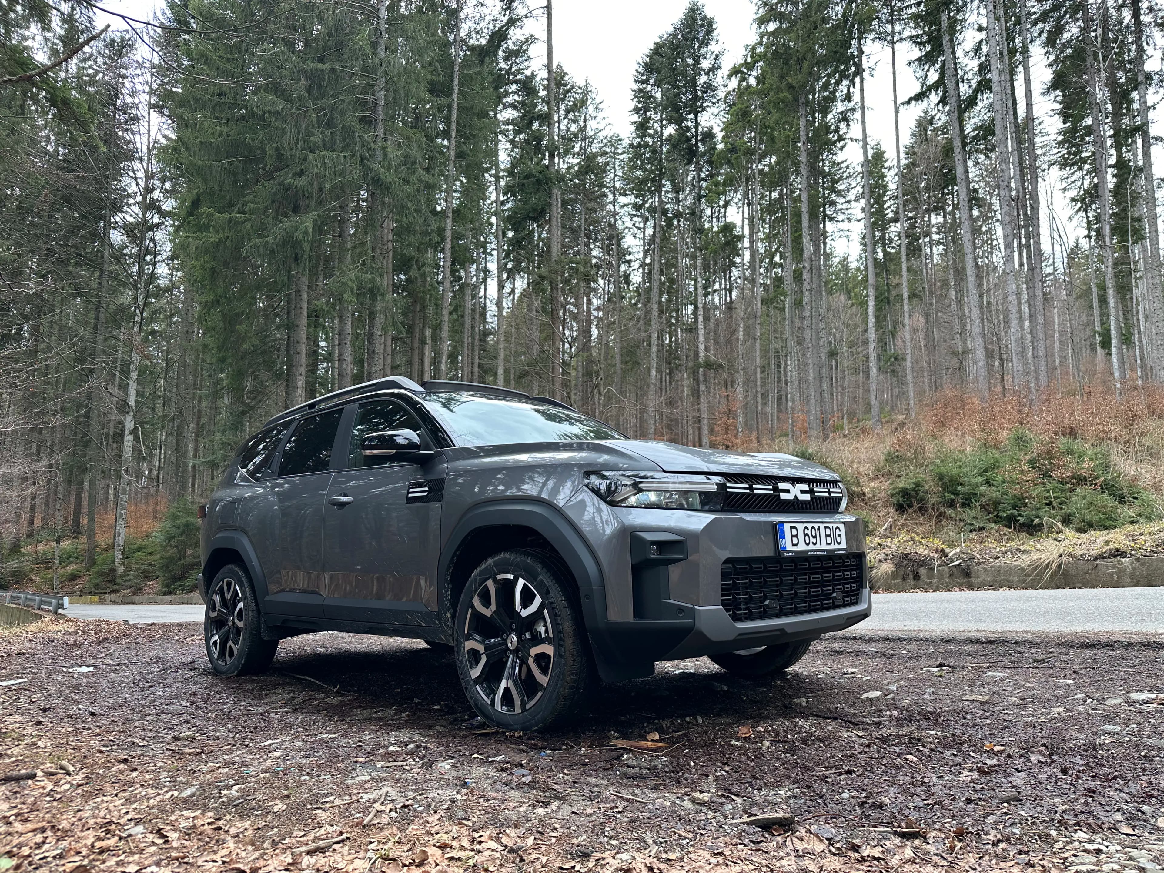Test drive Dacia Bigster Hibrid 2025: Am Testat SUV-ul Care Sfidează Prețurile Premium