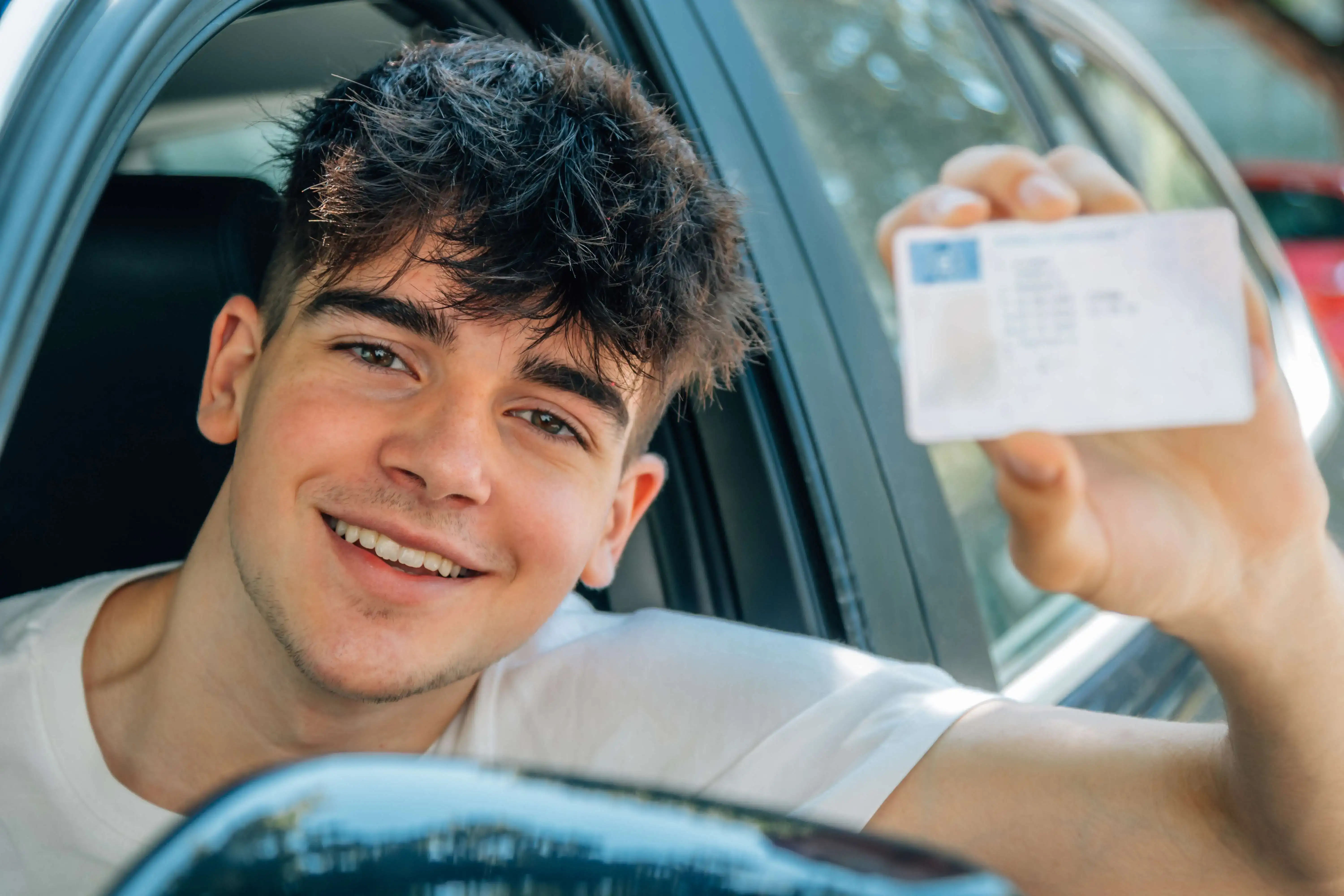 Permisul de conducere digital: când va putea fi disponibil pe telefon în România