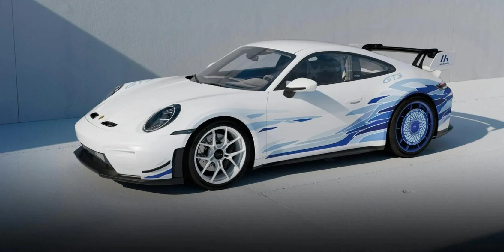 Ediție specială, limitată la 30 de exemplare pentru Porsche 911 GT3 Artisan Edition, dedicată pieței japoneze