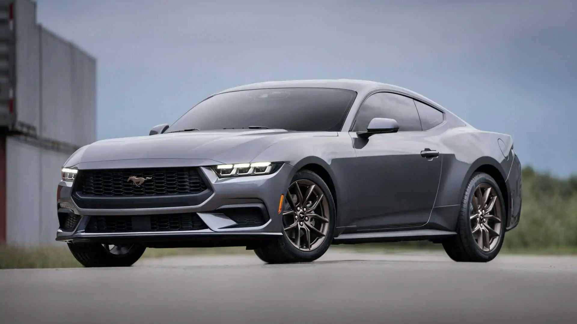 CEO-ul Ford spune "nu" pentru Mustang Coupe electric și "da" pentru versiunea hibrid