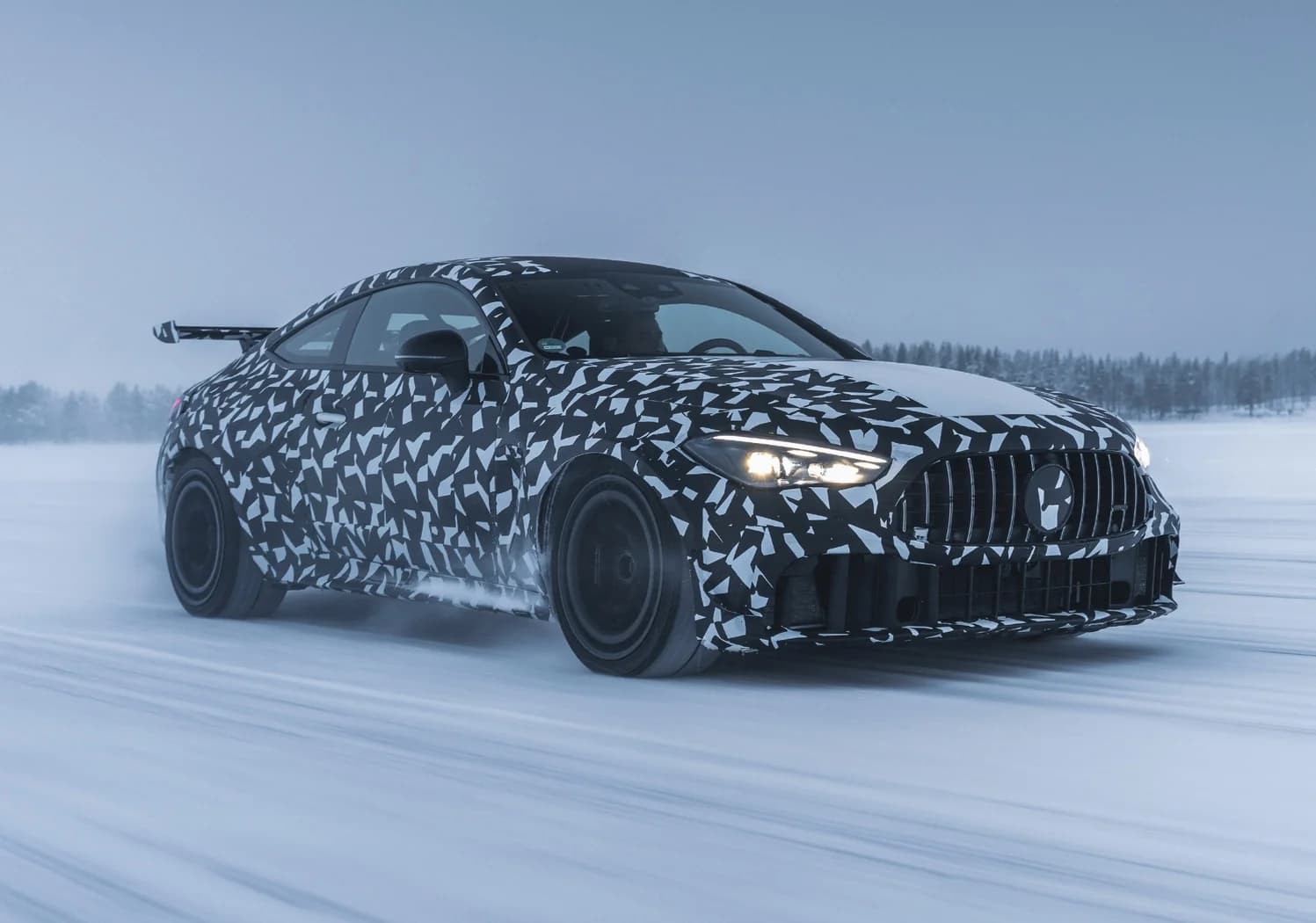 Imagini exclusive din probele de iarnă pentru Mercedes-AMG CLE