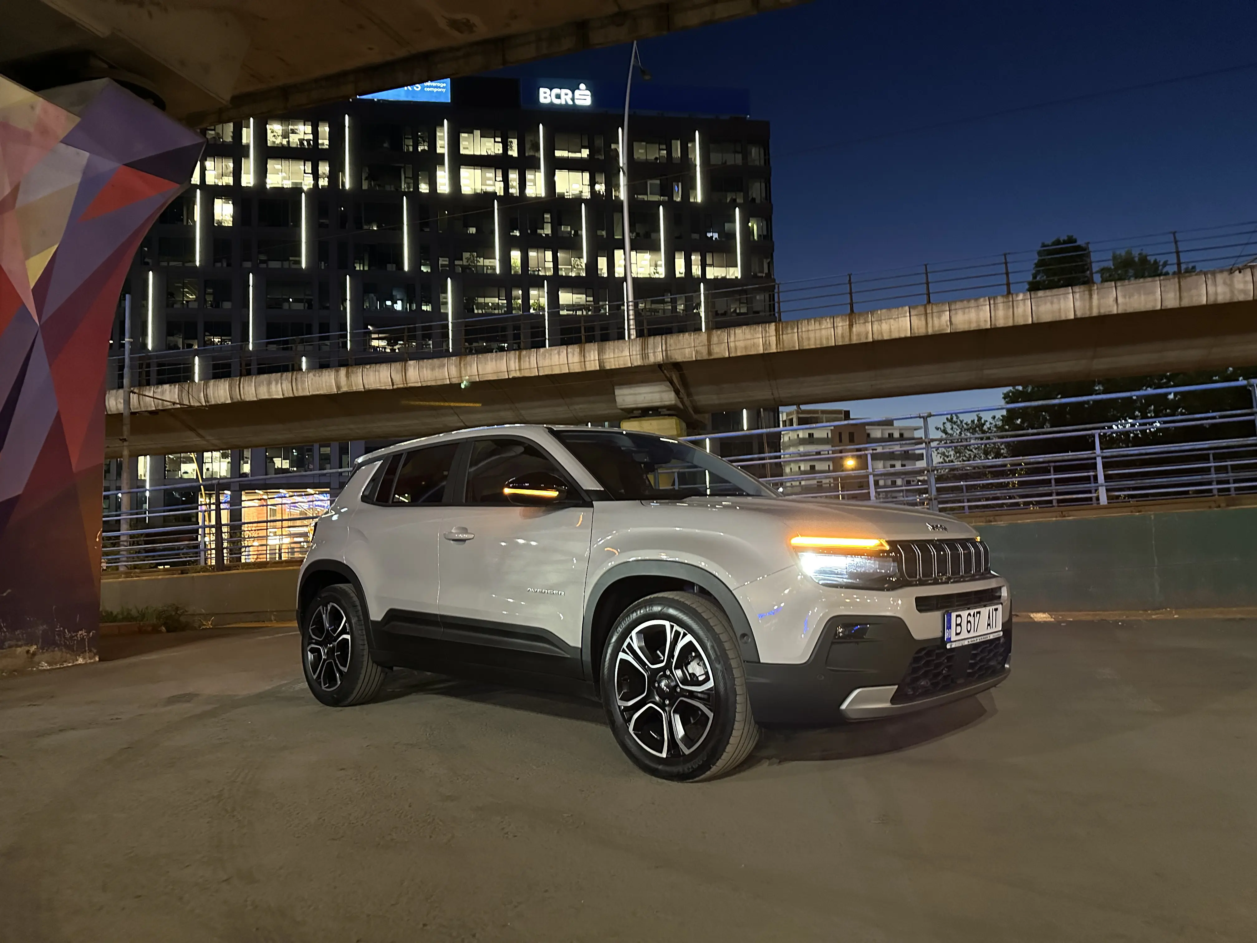 Test drive Jeep Avenger MHEV 2025: Primul Hibrid Compact cu ADN American