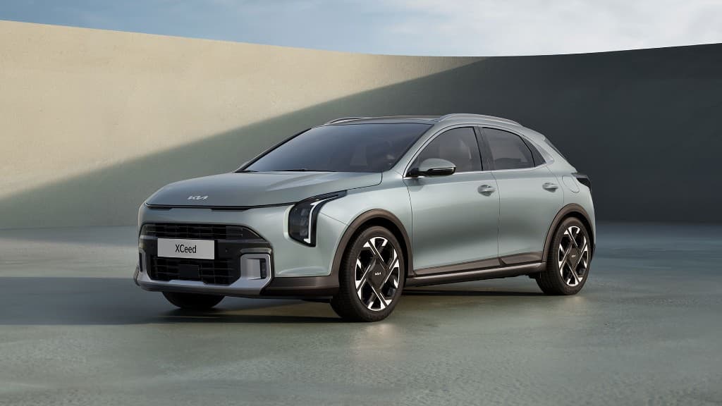 Kia XCeed facelift 2026: două ecrane de 12,3 inchi, sisteme de siguranță noi și motoare mild-hybrid
