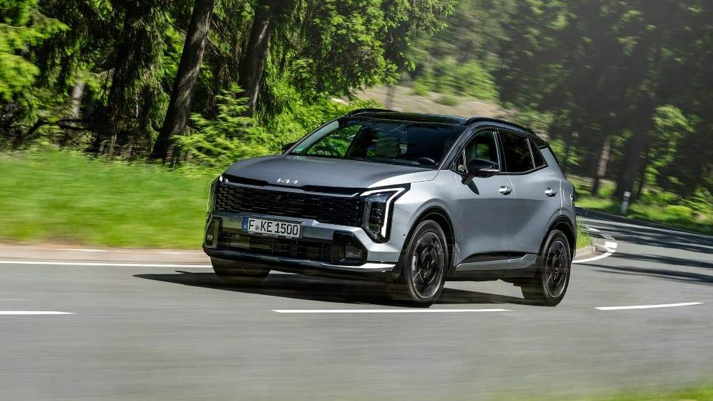 Kia înregistrează o creștere peste media pieței și devine marca auto din top 10 cu cea mai rapidă evoluție din Europa