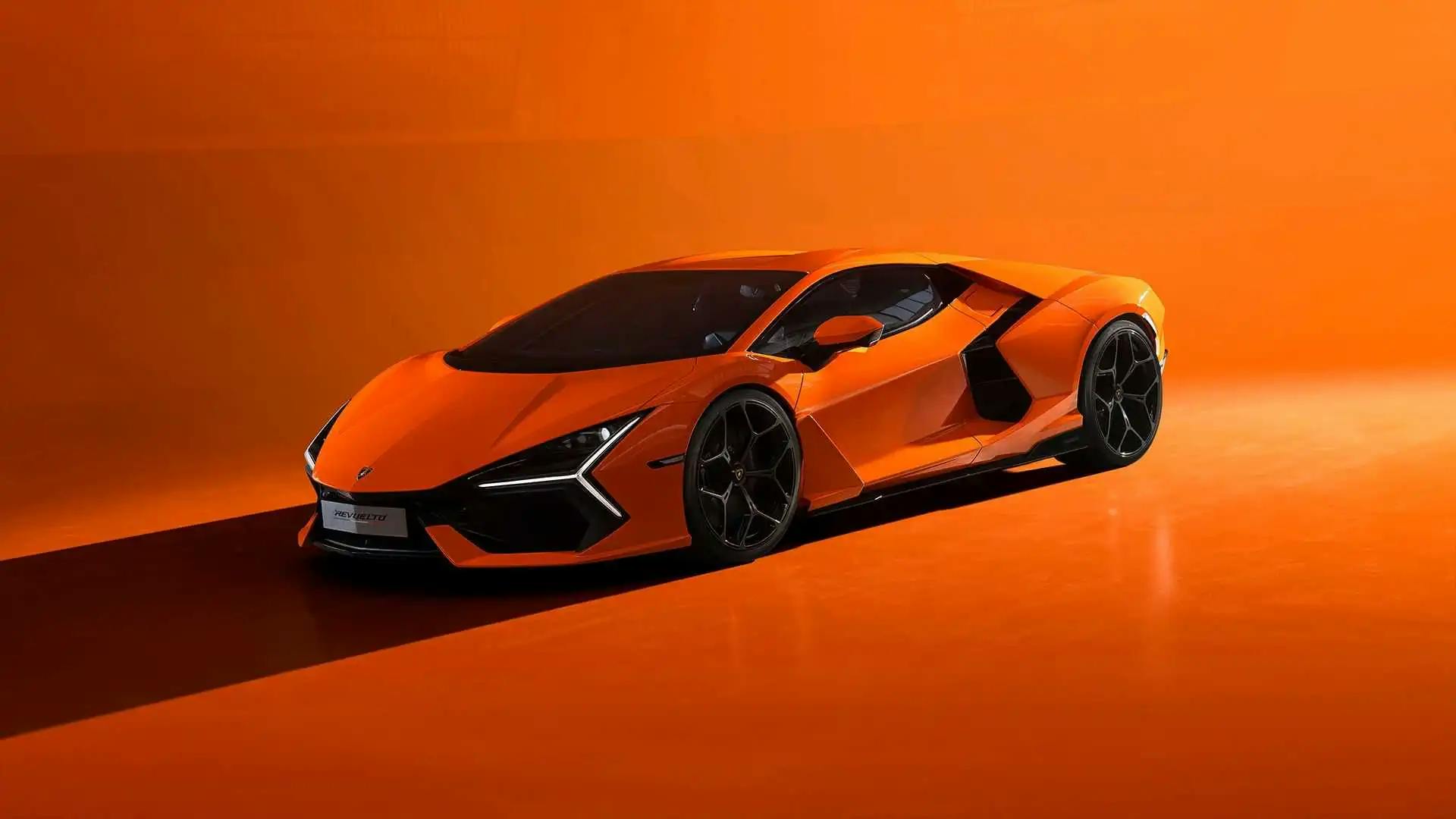 Lamborghini Revuelto 2024: Un V12 hibrid cu 1.001 CP