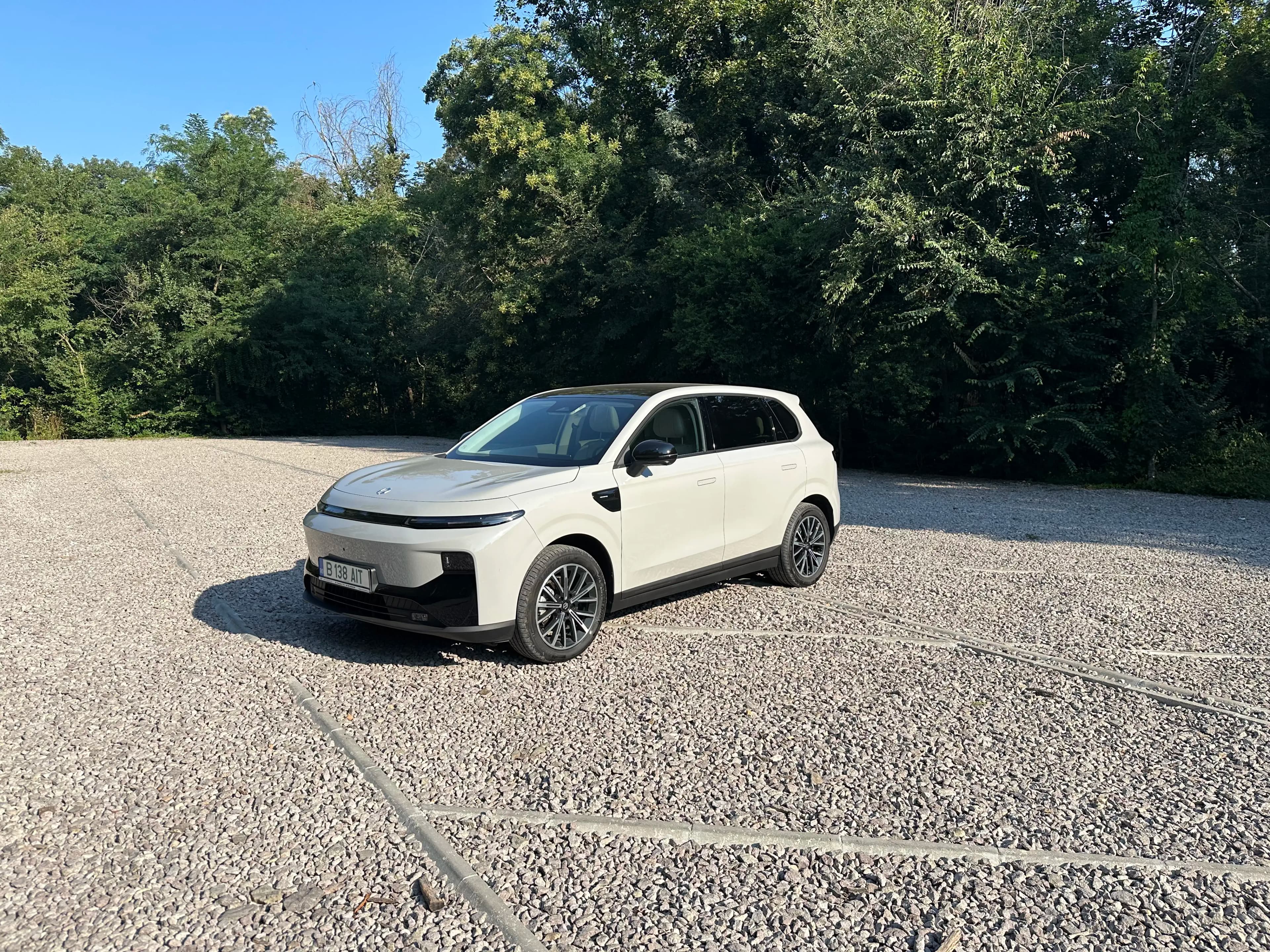 Test drive Leapmotor B10 EV: SUV-ul electric de 218 CP care pune presiune pe rivalii europeni