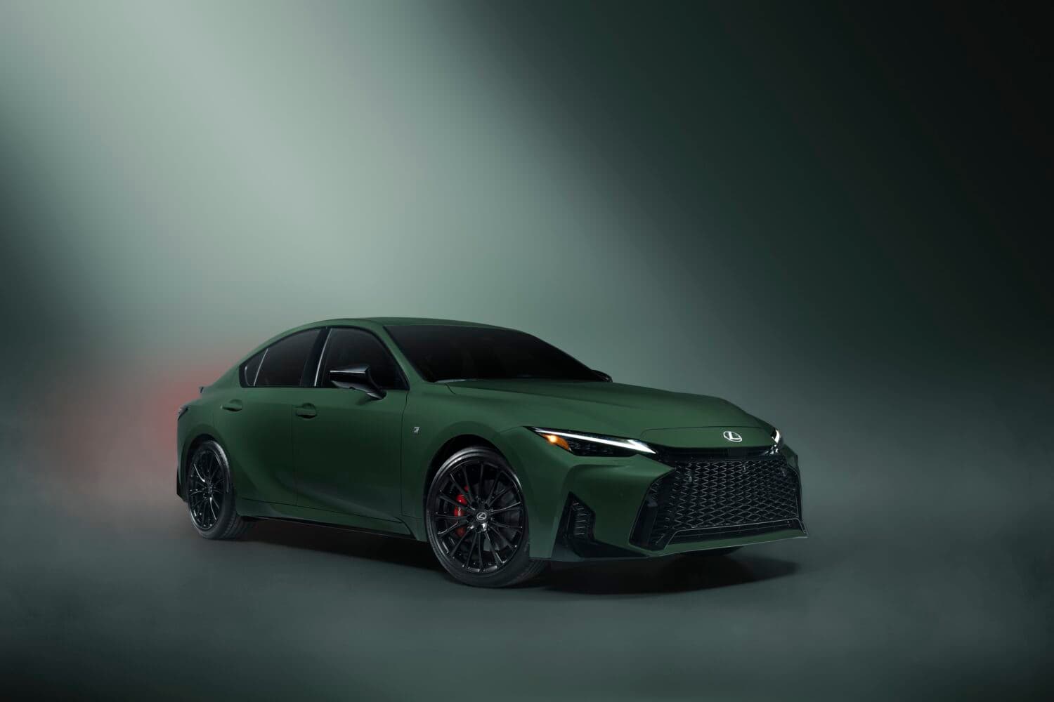 Lexus IS primește o ediție verde pentru 2027, limitată la 350 de exemplare