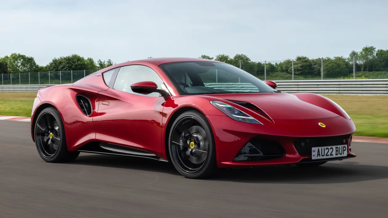 Lotus devine o singură companie: fabrica din Hethel intră sub controlul Lotus Technology