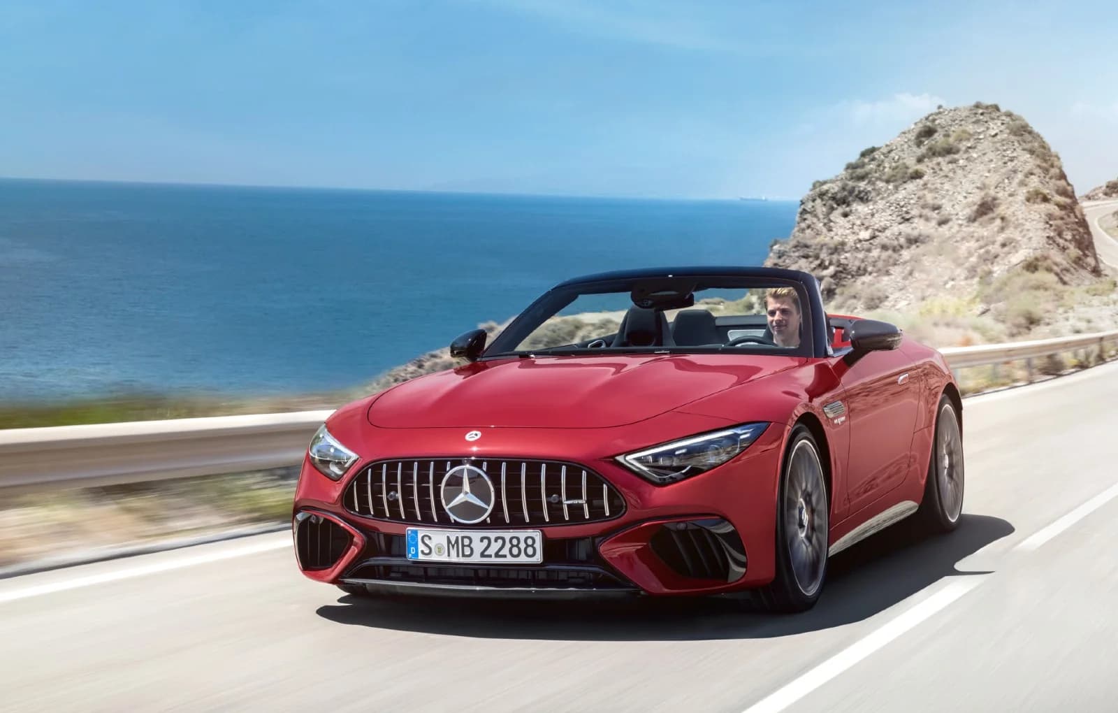 Mercedes-AMG SL facelift, reproiectat pentru un confort sporit în noua versiune