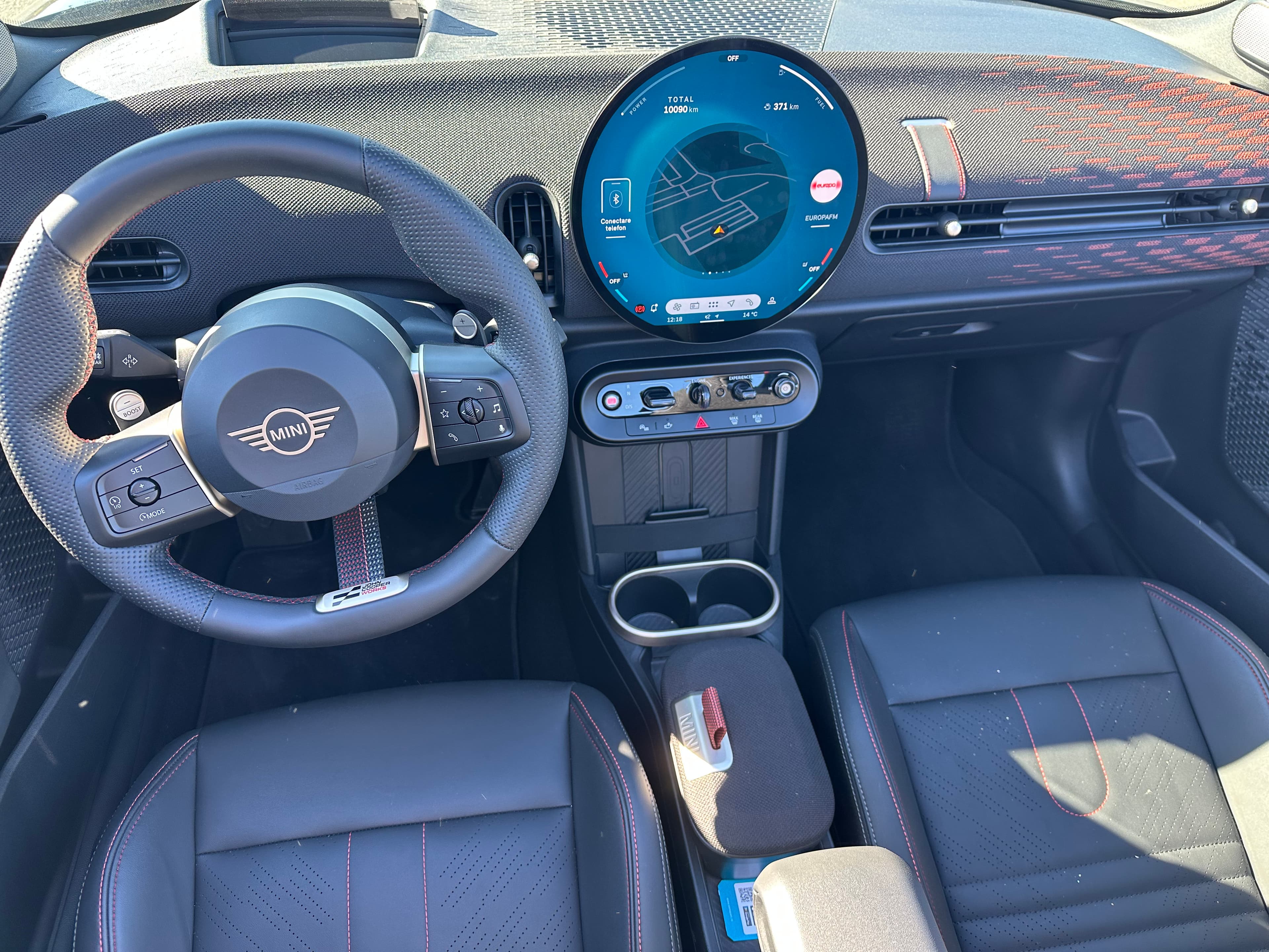 'Test drive Mini Cooper Cabrio 2025: Surprizele ascunse ale decapotabilei premium