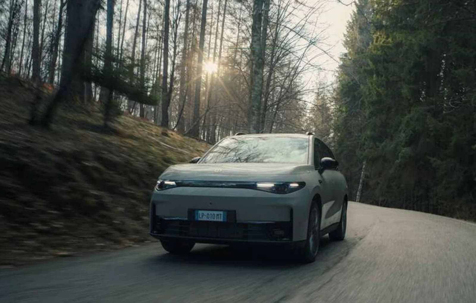 Model cu Tracțiune Integrală și 600 CP Disponibil Acum în România pentru Leapmotor C10