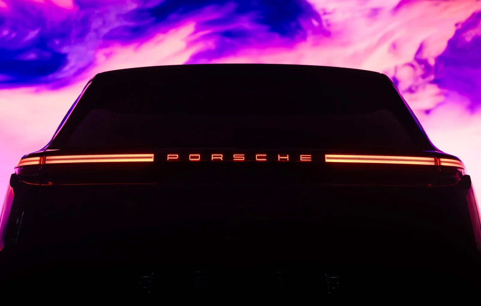 Porsche a anunțat că viitorul SUV de lux cu 7 locuri va avea motorizări V6 și V8