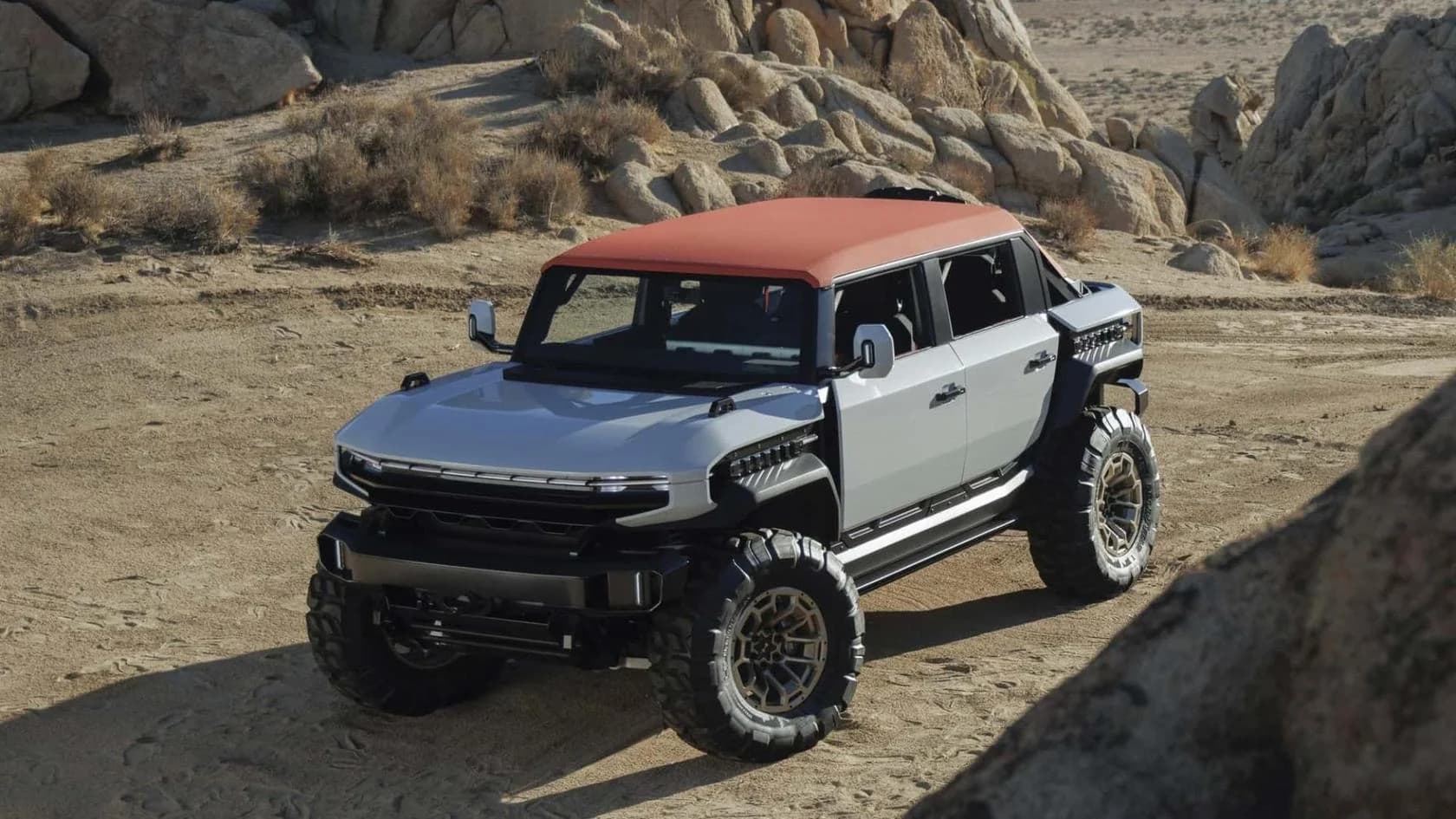 Noile modele Hummer X cu caroserie modulară și elemente detașabile