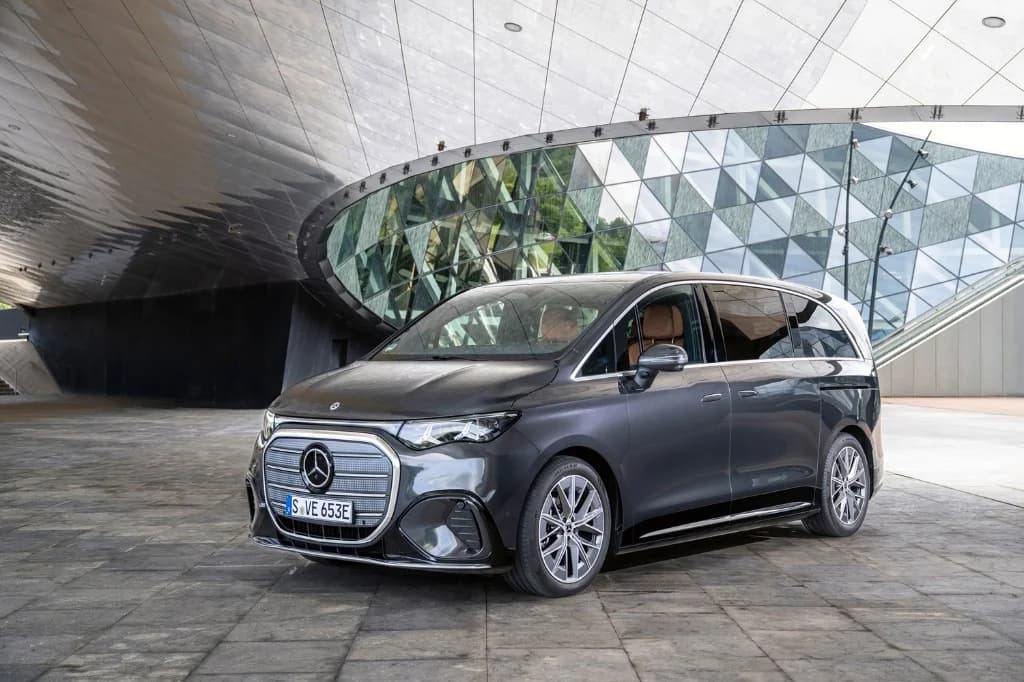 Noul Mercedes-Benz VLE este acum disponibil pentru comandă într-o gamă extinsă
