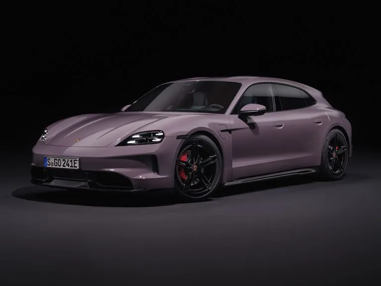Criza la Porsche datorită electrificării