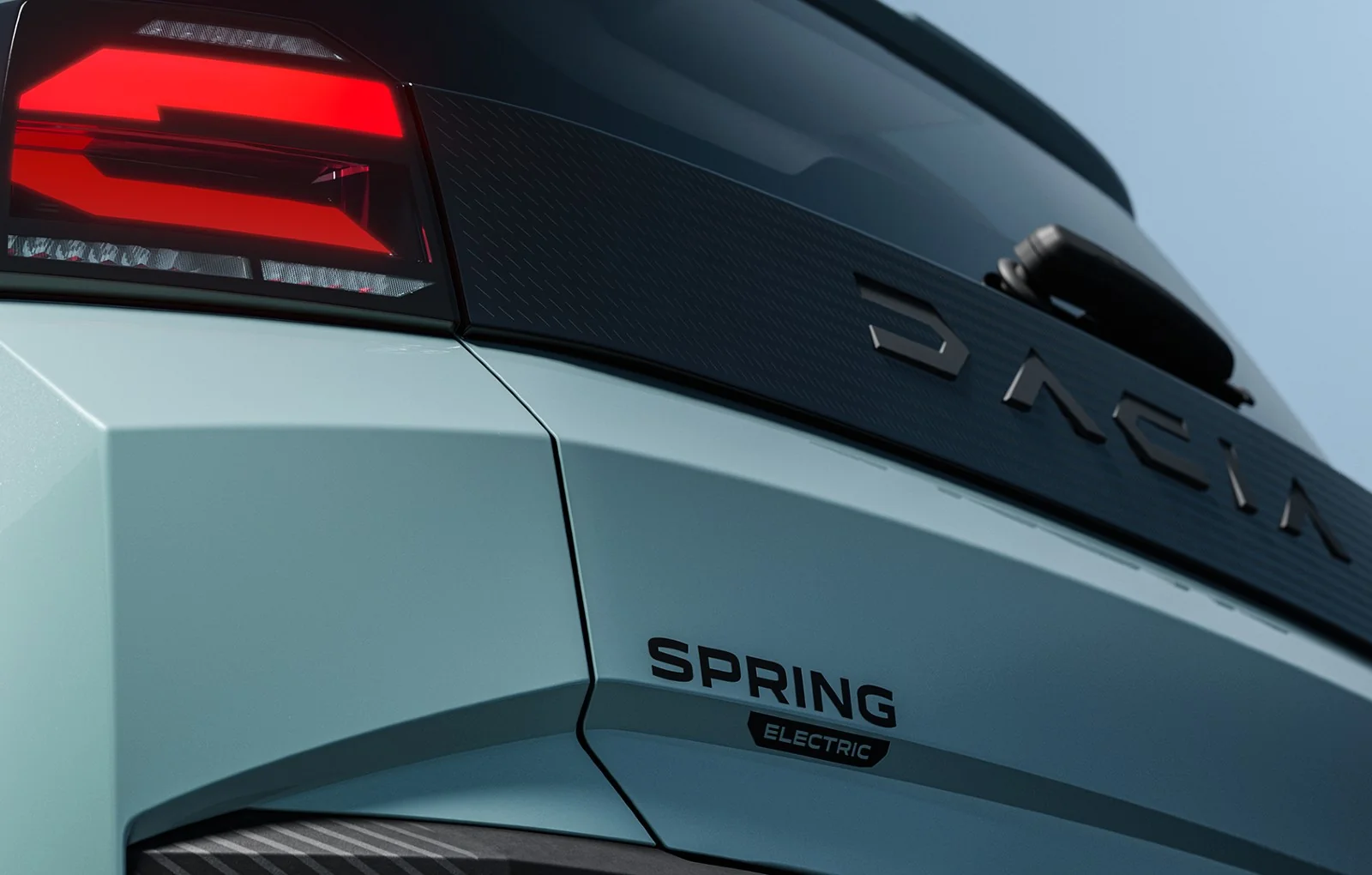 Prima fotografie oficială cu noua generație Dacia Spring, fabricată în Europa