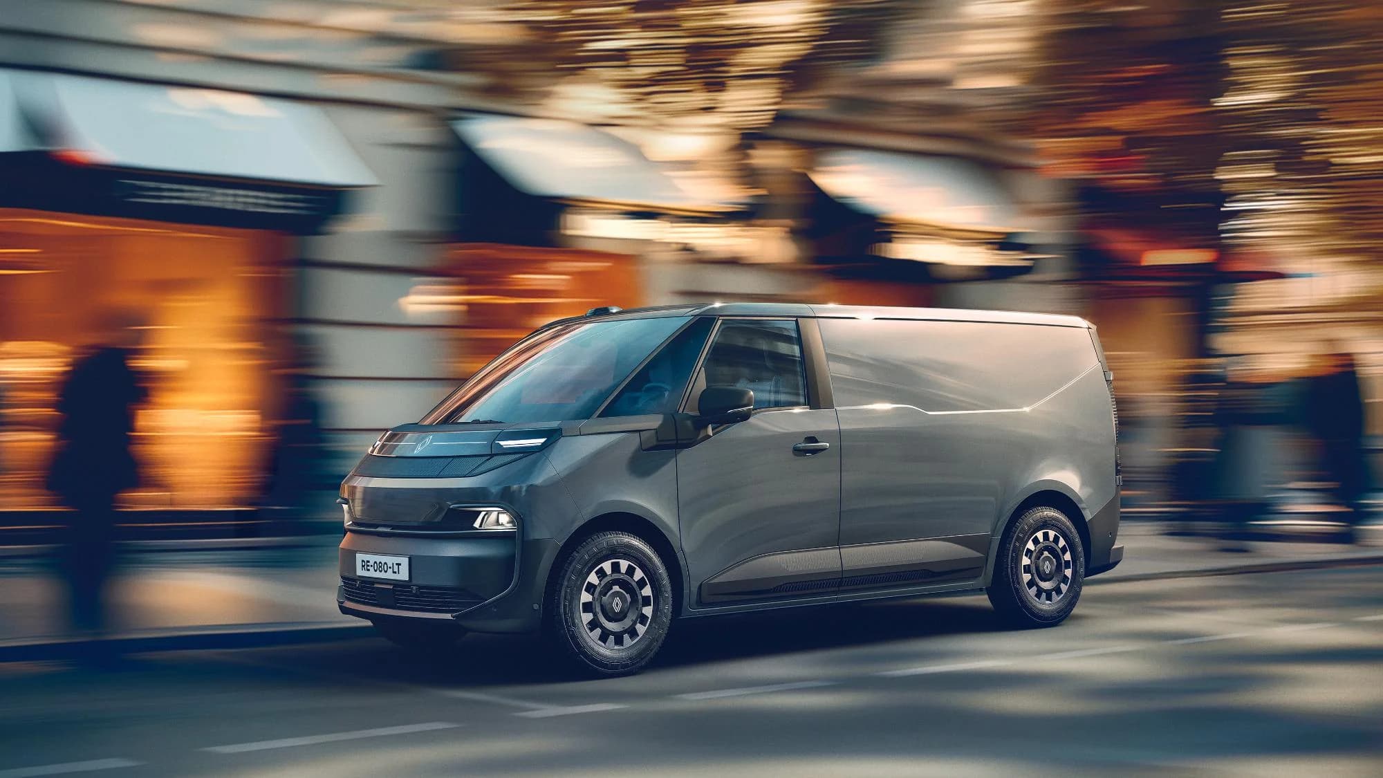 Noul Renault Trafic E-Tech: Prima Generație Electrică cu Autonomie de 450 km Lansată Oficial