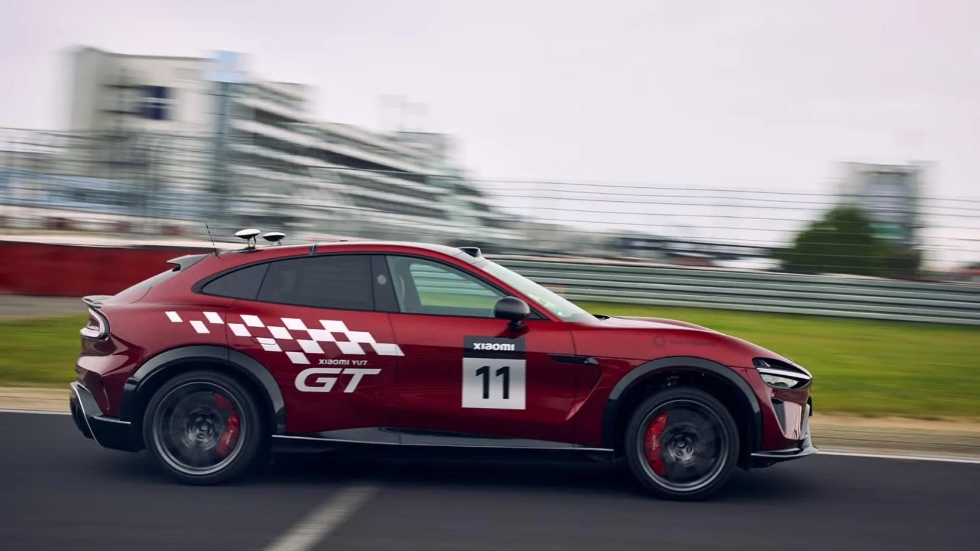 Prima mașină autonomă care stabilește un record de tur pe circuitul Nurburgring