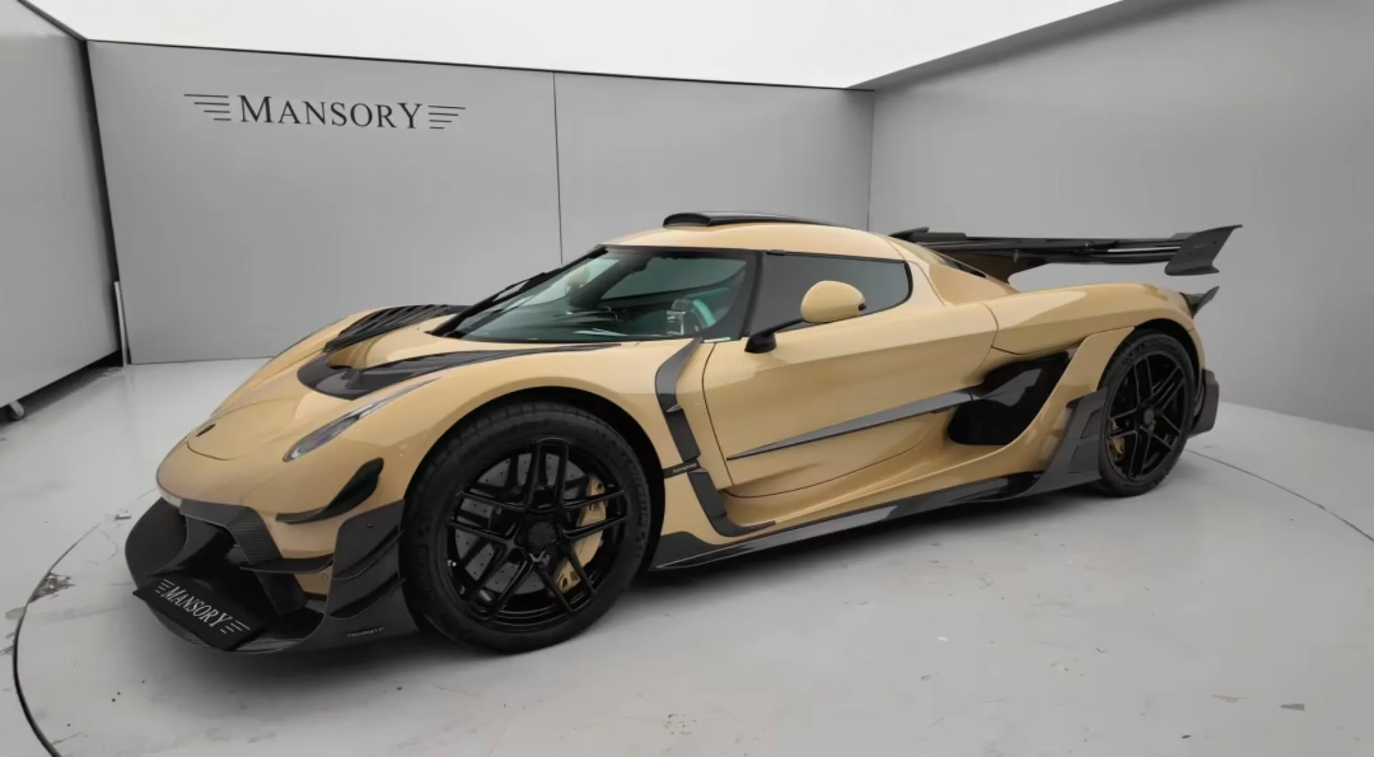 Prima modificare Mansory pentru Koenigsegg