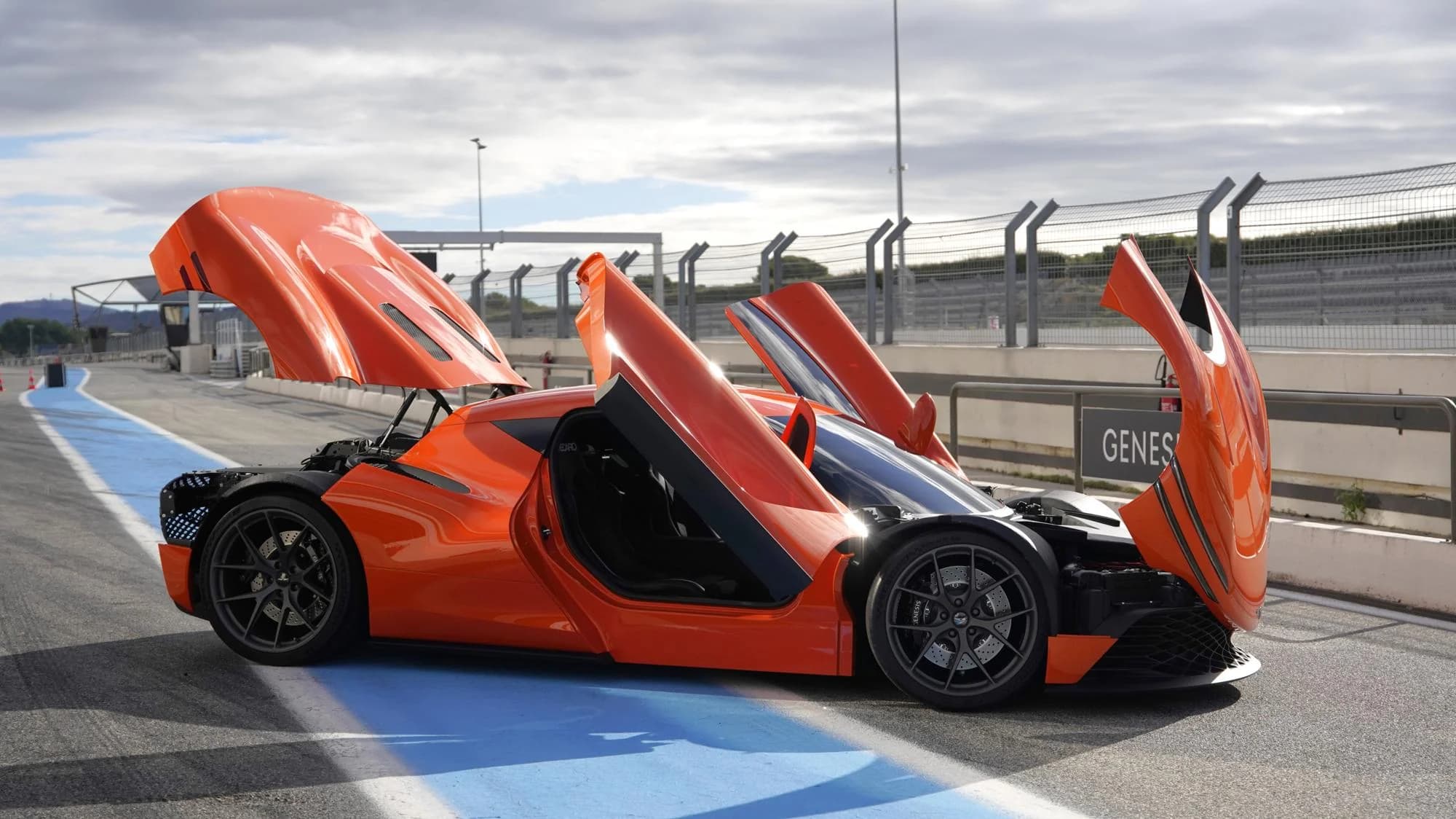 Primul supercar lansat de marca Genesis cu un nou concept revoluționar