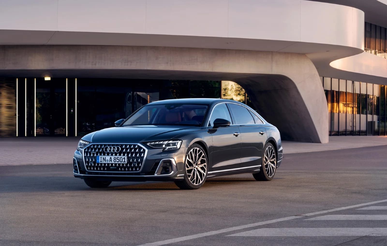 Audi a închis comenzile pentru modelul său de lux A8 în Germania