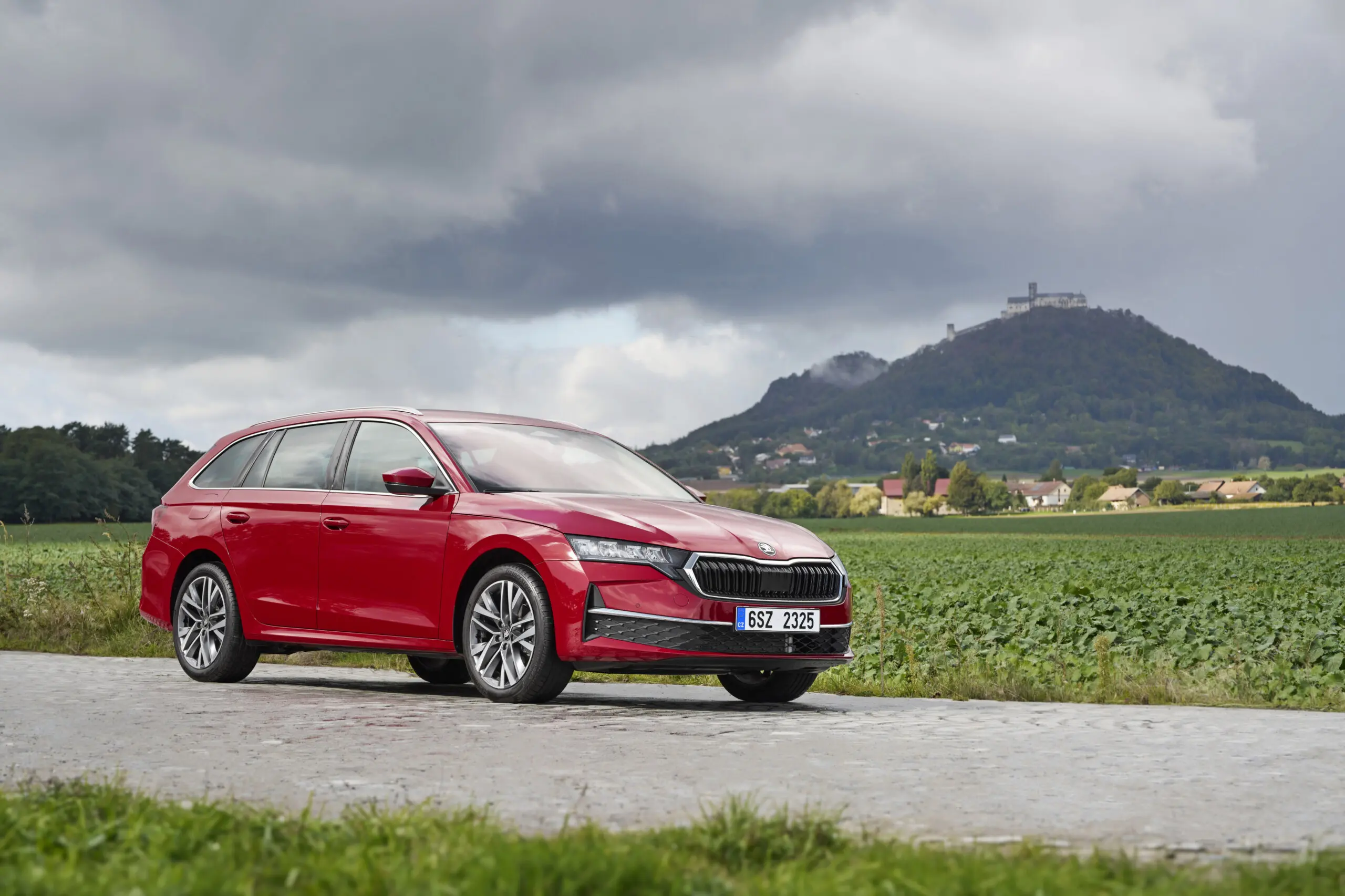 Škoda Octavia primește primul sistem full-hybrid al mărcii