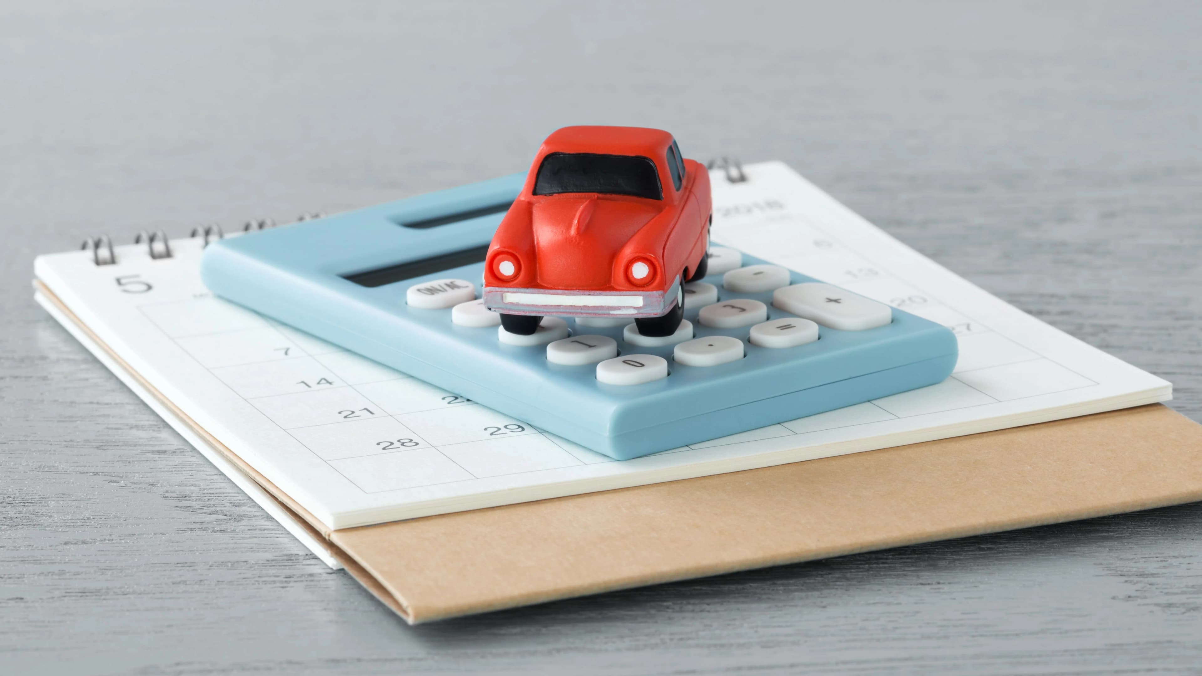 Impozitul auto în 2021: cât trebuie să plătești și unde