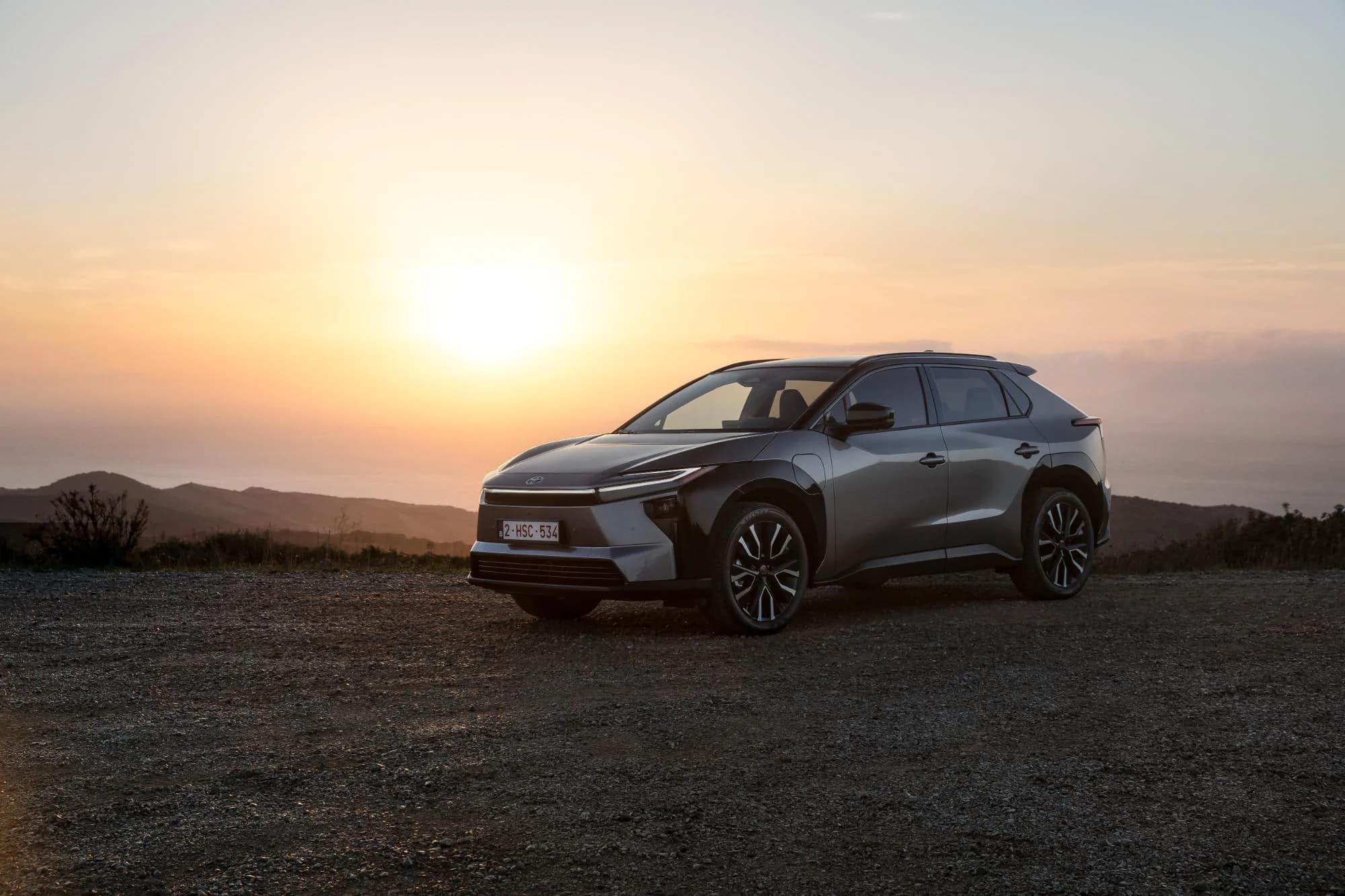 Toyota bZ4X primește baterii noi, motoare mai puternice și autonomie extinsă