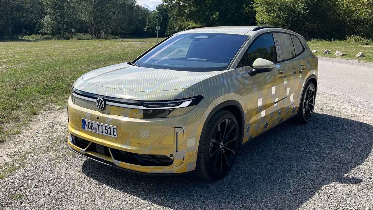 Volkswagen ID.4 s-ar putea transforma în ID. Tiguan după o actualizare amplă