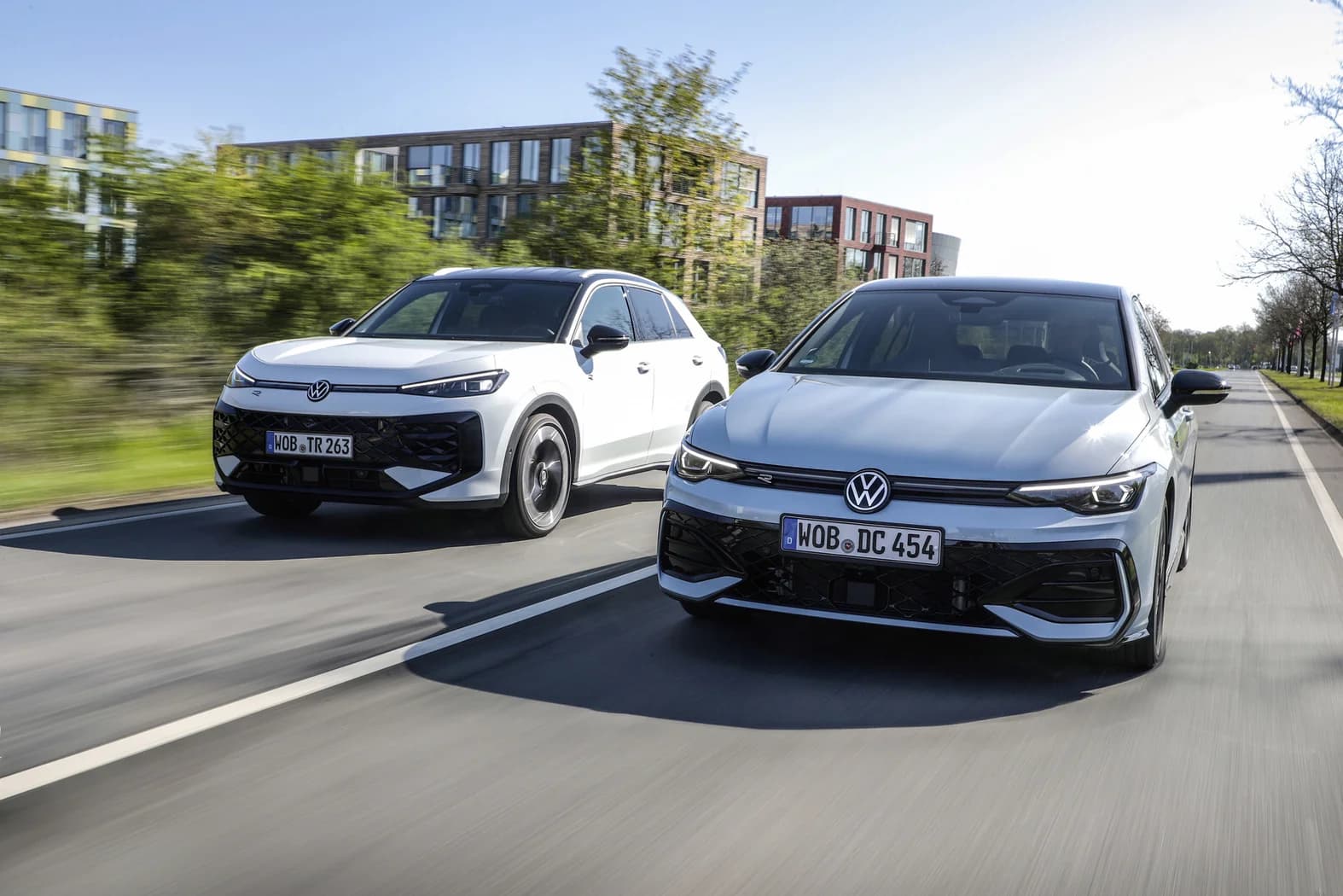 Volkswagen introduce motorizare full-hybrid pentru modelele Golf și T-Roc în România