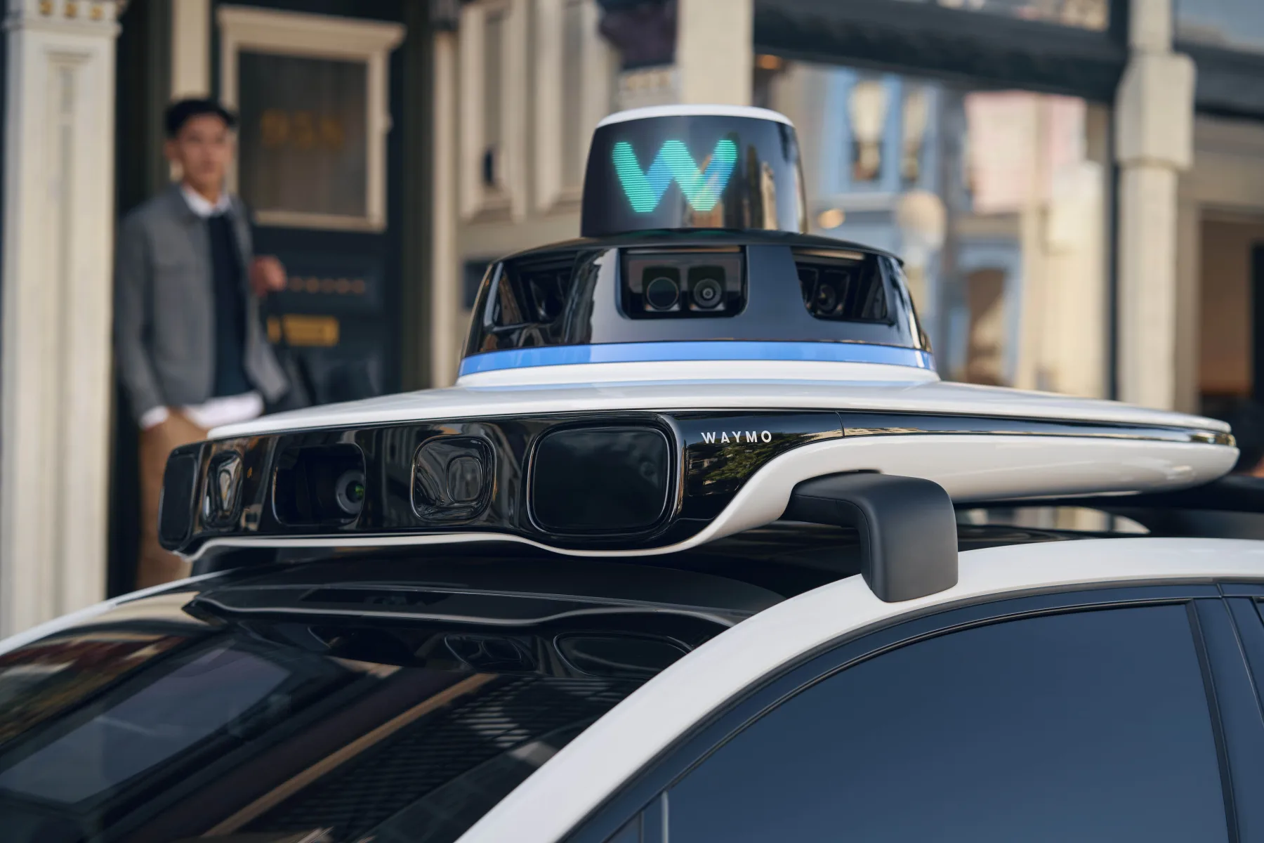 Waymo raportează cu 82% mai puține accidente cu răniți după 271,3 milioane de mile