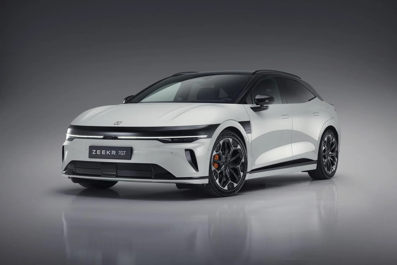 Zeekr 7GT lansat oficial în Europa cu autonomie de până la 665 km