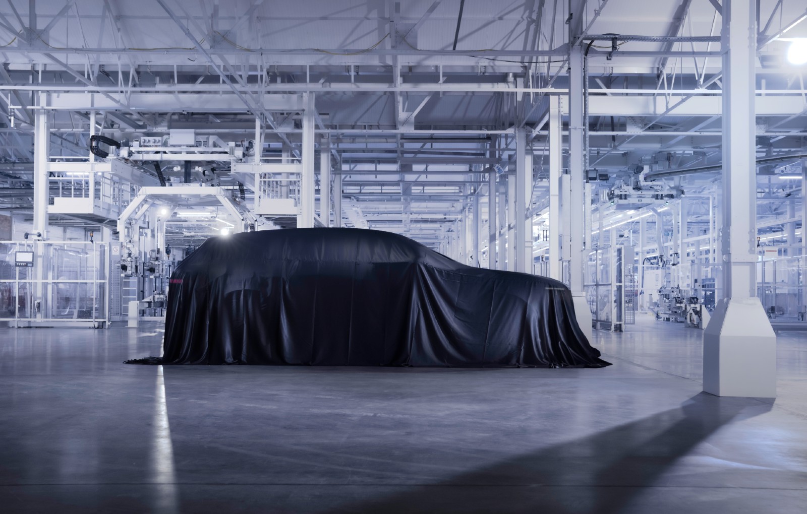 Bentley dezvăluie primele detalii tehnice ale primului său SUV electric de lux pentru oraș