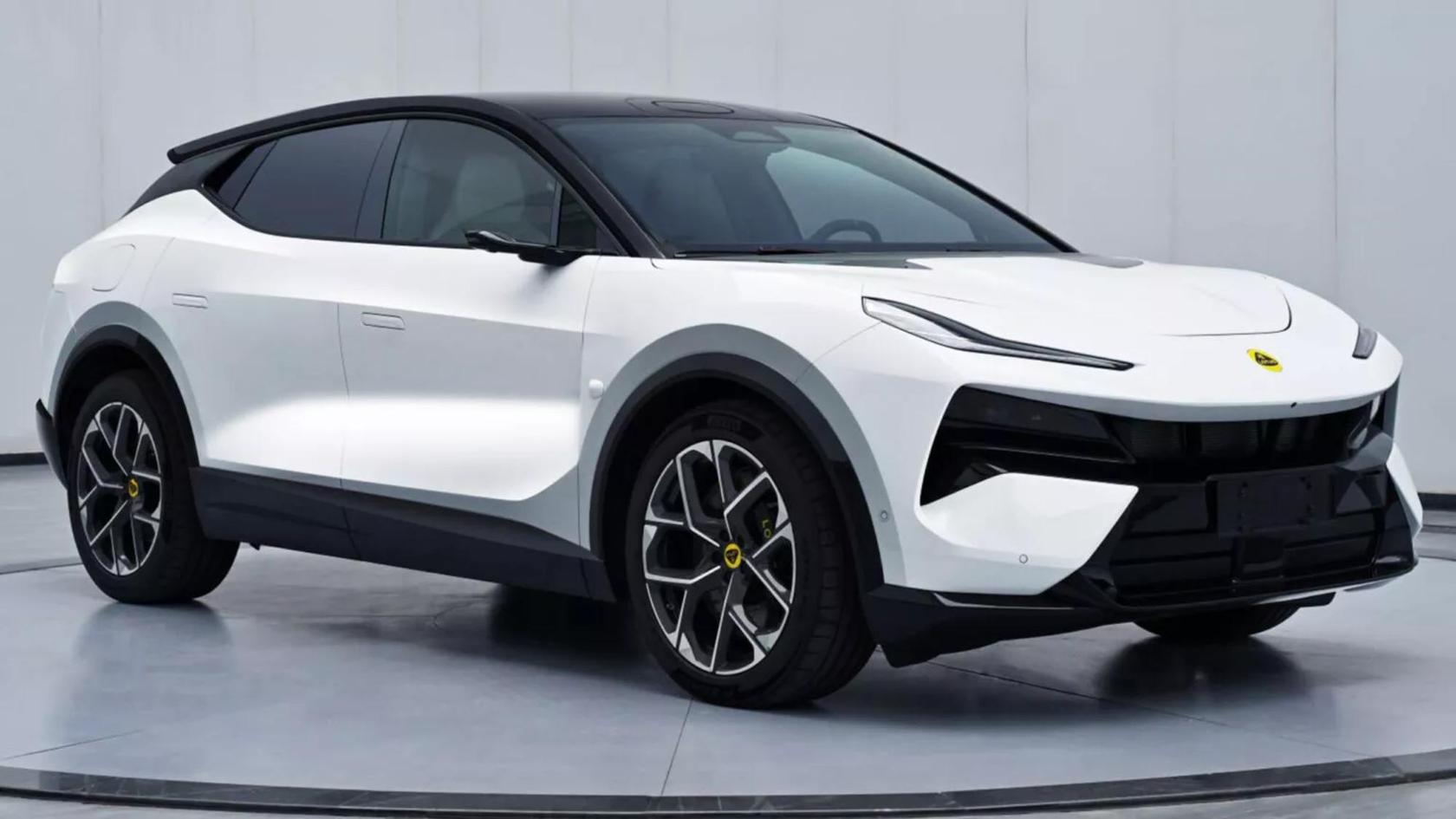 Primele imagini cu Lotus Eletre PHEV, primul SUV hibrid al mărcii lansat local