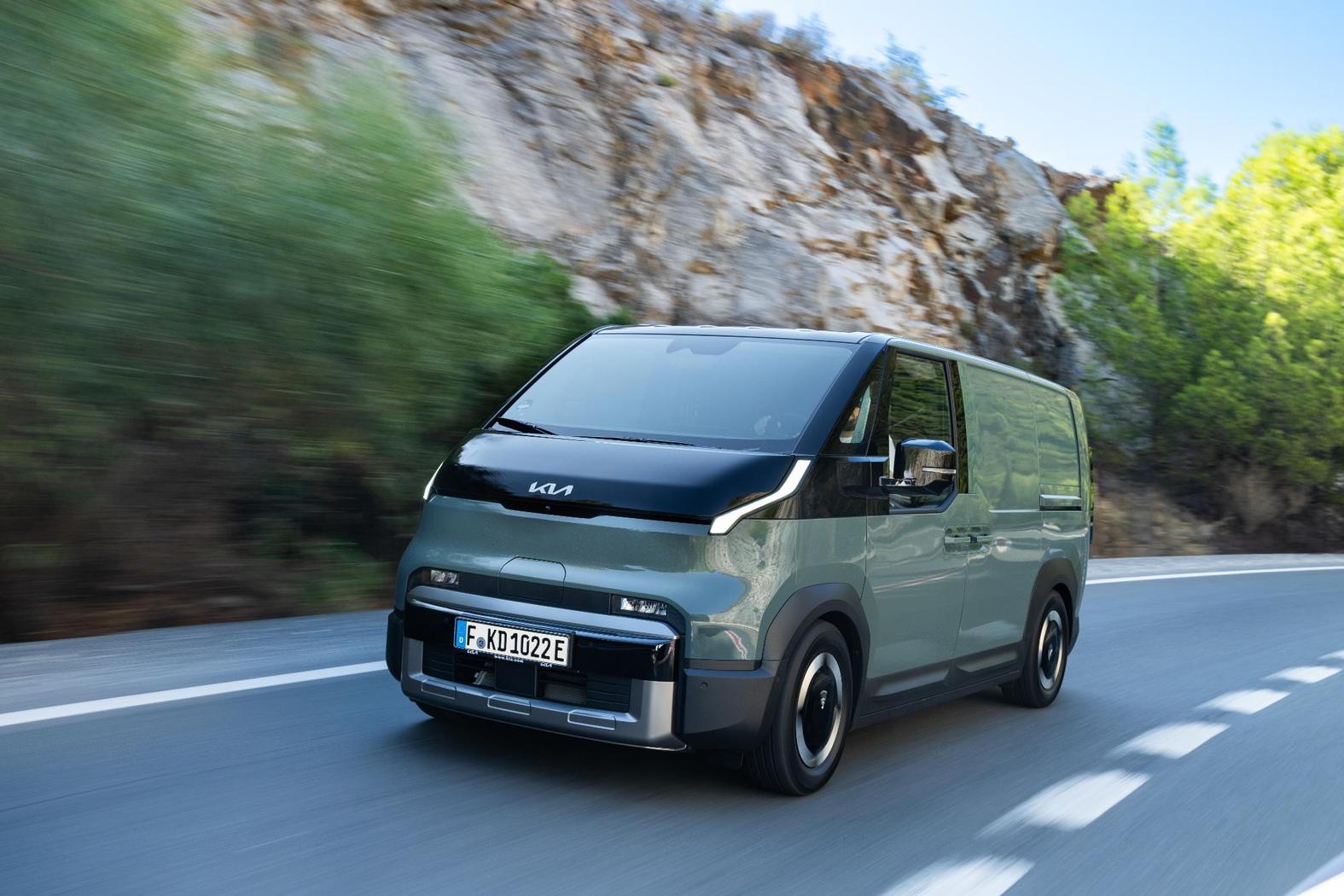 Kia PV5, desemnată Utilitara Anului 2026 în România