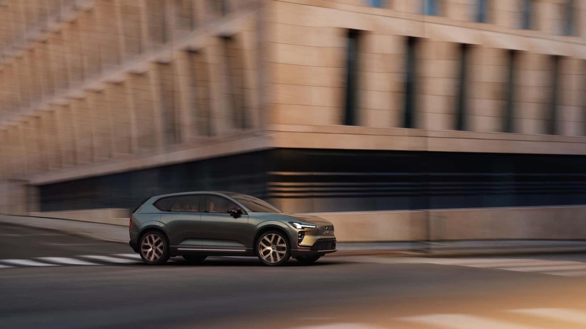 Volvo majorează producția modelului EX60 pentru a satisface cererea crescută